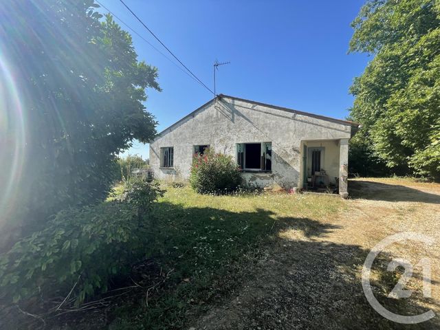 maison à vendre - 4 pièces - 68.12 m2 - SAINTES - 17 - POITOU-CHARENTES - Century 21 Agence De L'Europe